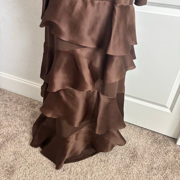 VTG Carolina Herrera Bergdorf Goodman Brown Silk Gown Long Sleeve Tiered Sz 14 - Picture 9 of 16